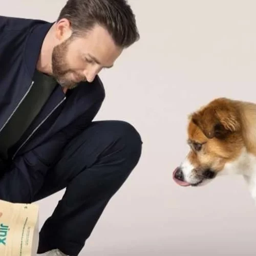 10 κατοικίδια με διάσημους γονείς