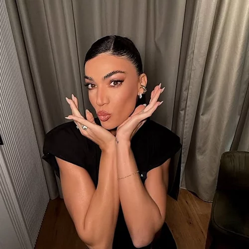 "Like mother, like daughter" | Η Ήβη Αδάμου με την κόρη της, Ανατολή με ταιριαστά outfits