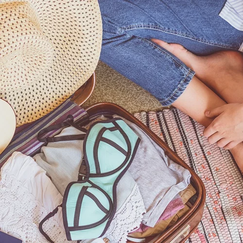 Τα mini προϊόντα ομορφιάς που χωρούν ακόμα και στην πιο ασφυκτικά γεμάτη βαλίτσα