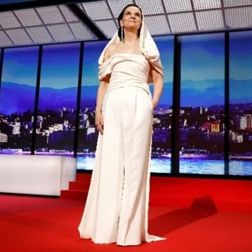 Φεστιβάλ Καννών | Η Juliette Binoche απέτισε φόρο τιμής στην Παλαιστίνια φωτορεπόρτερ Fatima Hassouna που σκοτώθηκε στη Γάζα