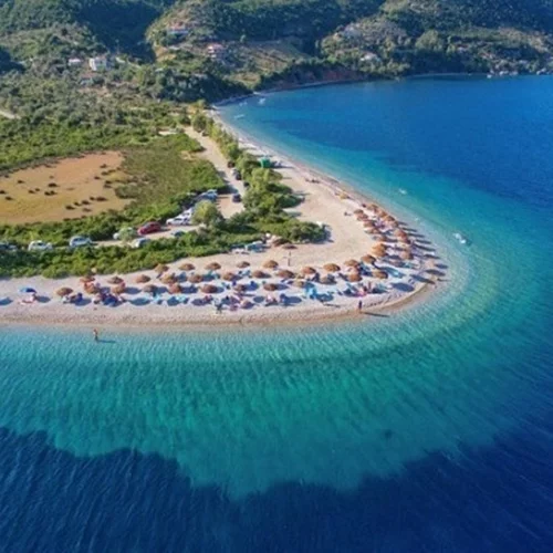 Ο τουρισμός προστατεύει το περιβάλλον και την τοπική κοινωνία σύμφωνα με το νέο μοντέλο που τίθεται σε εφαρμογή