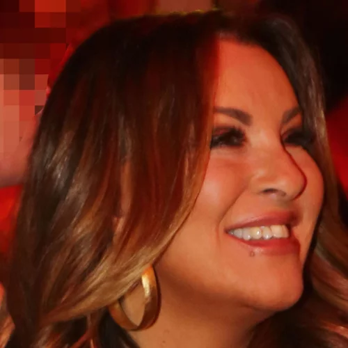 Μελαχρινή με αφέλειες η Ναταλία Γερμανού