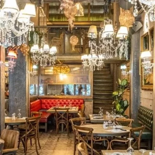 8 αγαπημένα γευστικά στέκια του Πειραιά για τις πρώτες μας μετροβόλτες