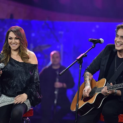 Καίτη Γαρμπή - Δημήτρης Σχοινάς | Θετικοί στον κορονοϊό μητέρα και γιος