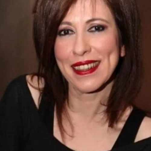 Άβα Γαλανοπούλου | Η 57χρονη ηθοποιός χαμογελά ξανά από καιρό