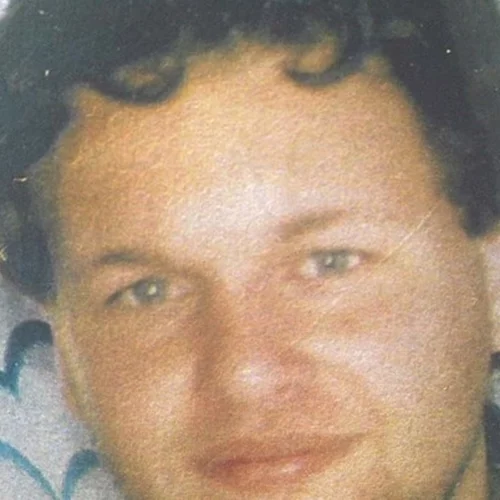 32 χρόνια πριν: Η πολύκροτη δολοφονία του Θάνου Αξαρλιάν, που χαρακτηρίστηκε ως το "μοναδικό λάθος" της 17 Νοέμβρη