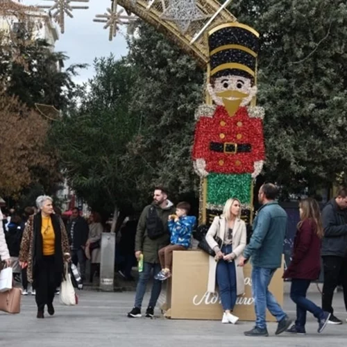 Οι τέσσερις Κυριακές που θα είναι ανοιχτά τα καταστήματα μέχρι το τέλος της χρονιάς