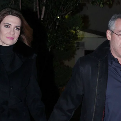 Φαίη Μαυραγάνη- Νίκος Μάνεσης | Σπάνια οικογενειακή φωτογραφία με τα δυο τους παιδιά