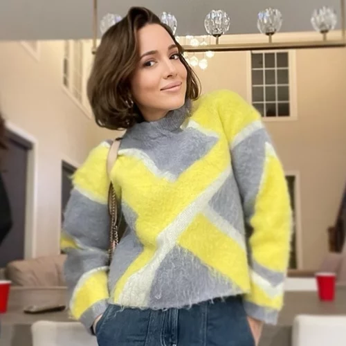 Η Καλομοίρα στην κουζίνα της | Προσφέρει υπέροχο φαγητό στην οικογένειά της