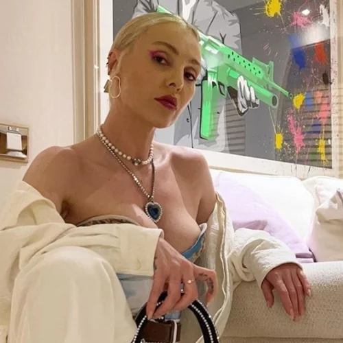 Τάμτα | Οι τρυφερές ευχές για τα γενέθλια της κόρης της και η εντυπωσιακή ομοιότητα ανάμεσά τους