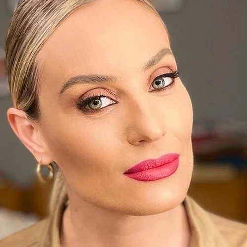 Ελεονώρα Μελέτη | "Πρέπει να απαγορεύεται σε κάποιους να γίνουν γονείς"