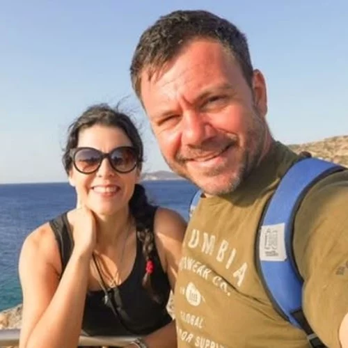 Γιατί επιλέγω να μην δείχνω τα παιδιά μου στα social media; H Ηλέκτρα Αστέρη εξηγεί τους λόγους