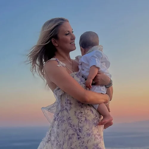 Φωτεινή Πετρογιάννη | Η τρυφερή φωτογραφία με τον γιο της σε ένα μέρος που της ξυπνά αναμνήσεις