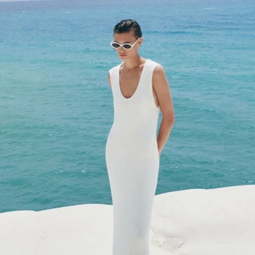 10 φορέματα σε έκπτωση από τη Massimo Dutti για κομψές εμφανισεις στα σοκάκια των νησιών