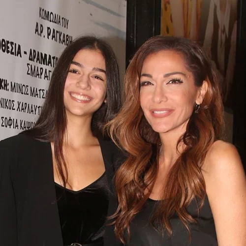 Μελίνα Νικολαΐδη | Η ancient greek εμφάνισή της στο νησί | Με ολόσωμο body και διάφανη φούστα