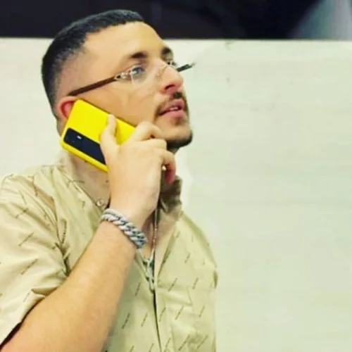 Mad Clip | Ο παππούς του τράπερ καταγγέλλει: Εγκληματική ενέργεια ο θάνατός του (vid)