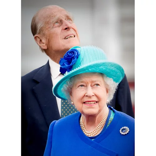 Βασίλισσα Ελισάβετ | Η δημόσια εμφάνιση με μπαστούνι που συζητήθηκε