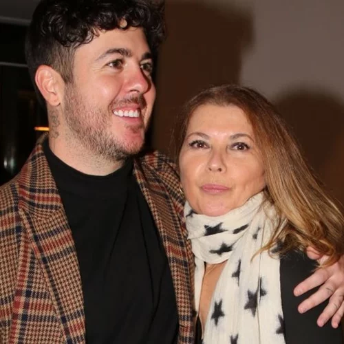 Σοφία Αλιμπέρτη | Σε ένα διαφορετικό "κλικ" από τον γιο της, Μιχαήλ