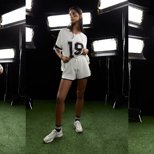 Η Pull&Bear φέρνει ρετρό διάθεση στις αθλητικές τάσεις