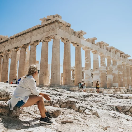 Στο 63,7% καταγράφεται η μέση πληρότητα για τα ξενοδοχεία της Αθήνας στο τετράμηνο