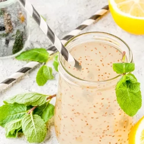 "Internal Shower" | Μπορεί το viral ρόφημα του TikTok να σε βοηθήσει να αδυνατίσεις πραγματικά;