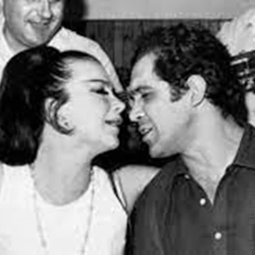 Οταν η Τζένη Καρέζη και ο Κώστας Καζάκος παρουσίασαν το τηλεοπτικό σόου για τα Χριστούγεννα του 1979