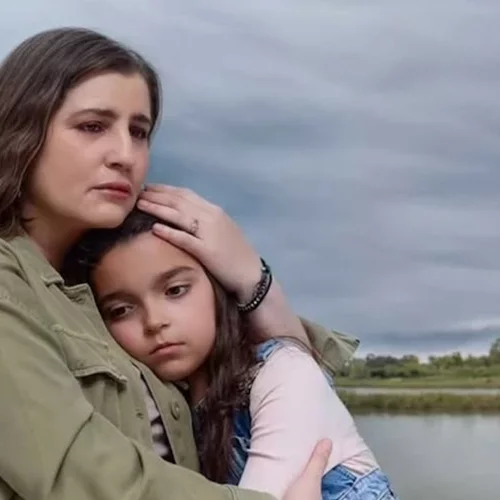 "Να με λες μαμά" | Όταν μια σειρά κατάφερε να μιλήσει ανοιχτά, γι' αυτό που πολλοί φοβούνται