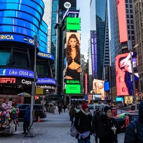 H Evangelia στο Billboard του Spotify στην Times Square