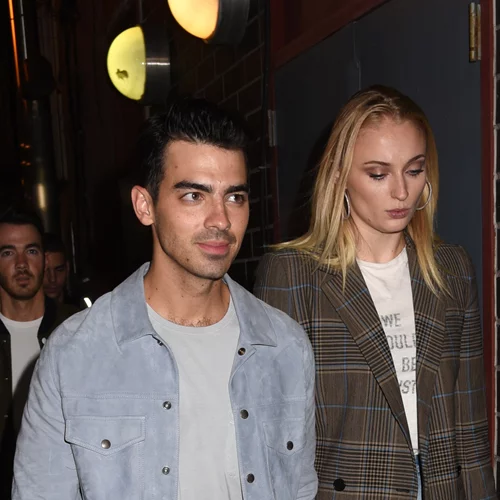 Sophie Turner | Tα σπάνια στιγμιότυπα από τον γάμο της στο Las Vegas