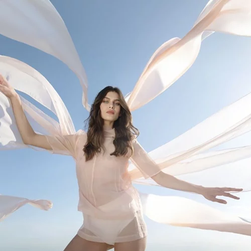 Η Ανθή Φακιδάρη είναι η πρώτη Ελληνίδα που θα περπατήσει στο show της Victoria's Secret