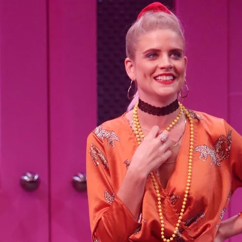 Η Δανάη Μιχαλάκη σε εντυπωσιακές υποβρύχιες λήψεις