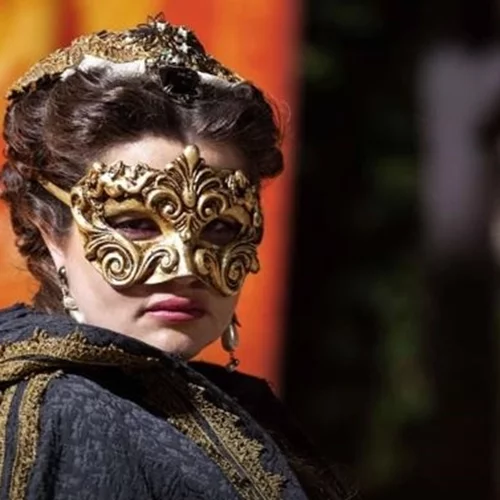 "Κίτσου και Τρίγγου στο ίδιο πλάνο. Βοήθεια!" | Η "Μάγισσα - Φλεγόμενη Καρδιά" έκανε πρεμιέρα και το Χ είπε όλα όσα σκεφτόμασταν