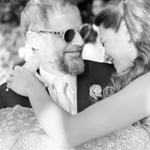 Εφοπλιστικός γάμος στο Πάπιγκο για τον Αντώνη Λαιμό & τη Μαρίκα Αράπογλου | Καλεσμένος και ο Μητσοτάκης