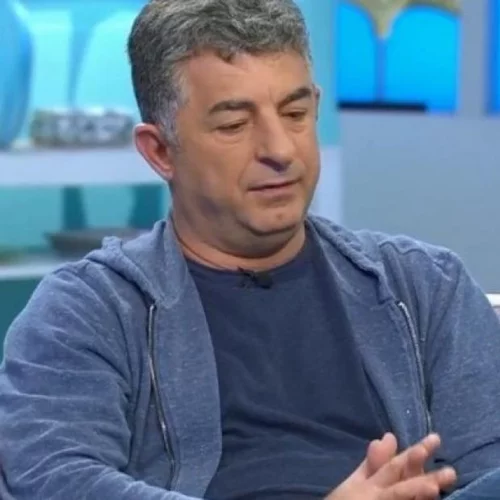 Δολοφονία Καραϊβάζ | Θρήνος στο τελευταίο "αντίο" στον δημοσιογράφο στη Δράμα (εικόνες)