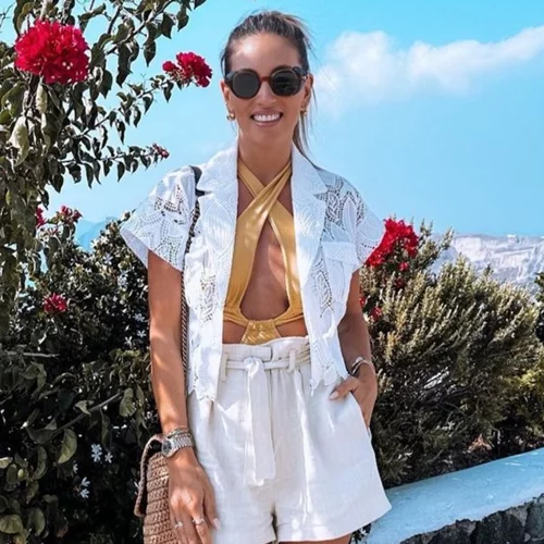 Αθηνά Οικονομάκου| Φόρεσε το look που είναι ιδανικό για χαλαρές cocktail βραδιές αυτή την εποχή