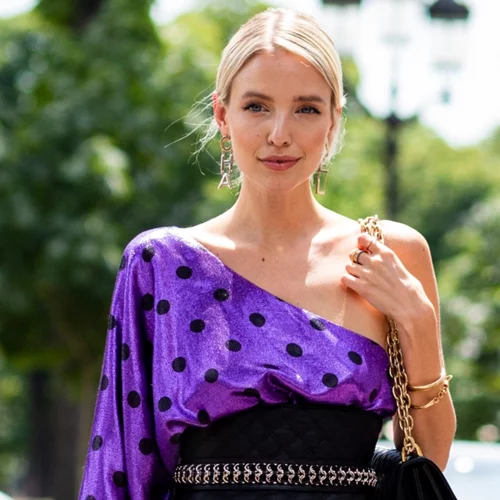 10 κομψά σύνολα που θα σε εμπνεύσουν για το look της Ανάστασης