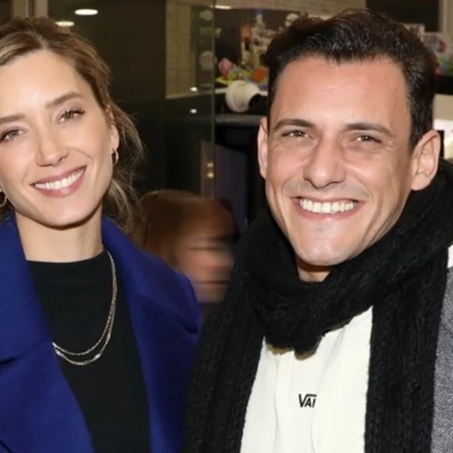 Σταύρος Σβήγκος - Γιολάντα Καλογεροπούλου | Το τρυφερό ενσταντανέ σε κοινή δημόσια εμφάνιση