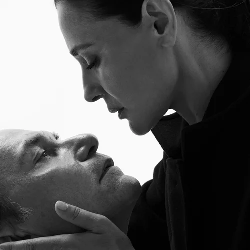 Το Ακρωτήρι του Sharr White στο θέατρο "Ιλίσια" με τη Μαρία Ναυπλιώτου και τον Δημήτρη Αλεξανδρή