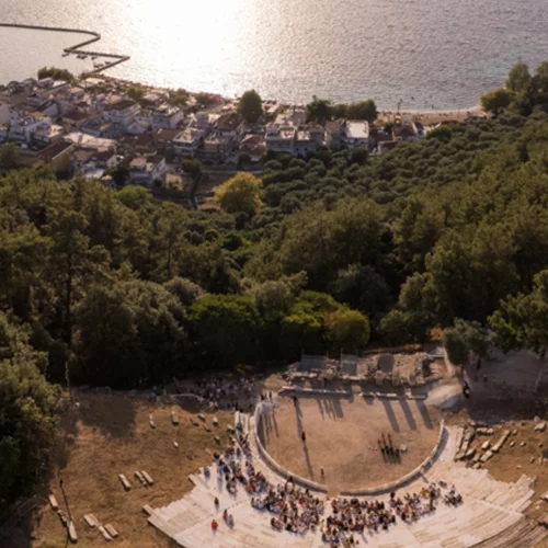 Η πρώτη παράσταση μετά από 14 χρόνια στο αρχαίο θέατρο Θάσου