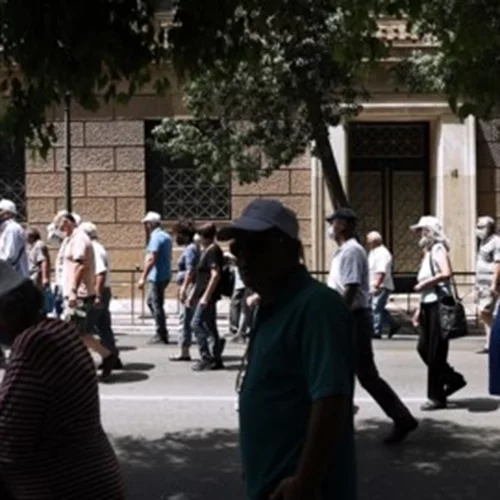 Αυξήσεις στις συντάξεις | Πριν τα Χριστούγεννα η πρώτη δόση - Το χρονοδιάγραμμα και οι δικαιούχοι σε 8 "ταχύτητες"