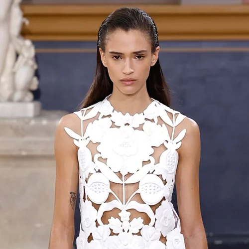 Αυτά είναι τα χρώματα που πρωταγωνιστούν στη μόδα για το καλοκαίρι του 2024