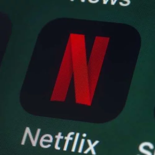 Οι νέες ταινίες και σειρές του Netflix για τον Φεβρουάριο που δεν πρέπει να χάσεις