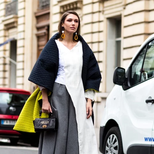 Πέντε κομμάτια που δεν λείπουν ποτέ από την γκαρνταρόμπα μίας κομψής Γαλλίδας άνω των 50