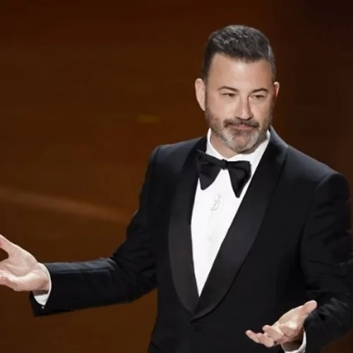 Το 2025 ήταν "μια πολύ καλή χρονιά για τον φασισμό" δηλώνει στο "διάγγελμά" του ο Jimmy Kimmel