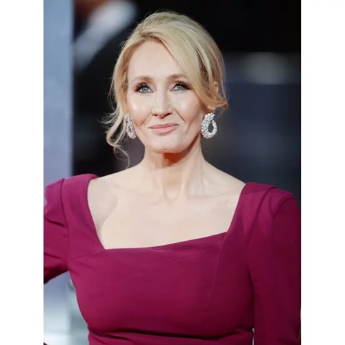 JK Rowling | To νέο tweet της για τους trans που εξόργισε τους fans του Harry Potter (και όχι μόνο)