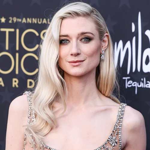 Quiet luxury at its best | Η πιο πολυτελής τάση μαλλιών για τον φετινό χειμώνα χαρίζει απόλυτα νεανική όψη