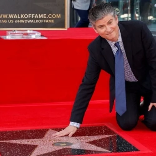 Ο σεναριογράφος Μάικλ Σουρ απέκτησε αστέρι στη Λεωφόρο της Δόξας του Χόλιγουντ