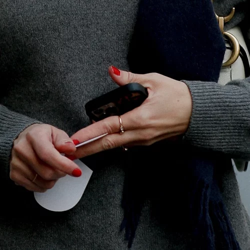 5 (πολύ) οικονομικές κρέμες χεριών που θα σε "σώσουν" τώρα το χειμώνα