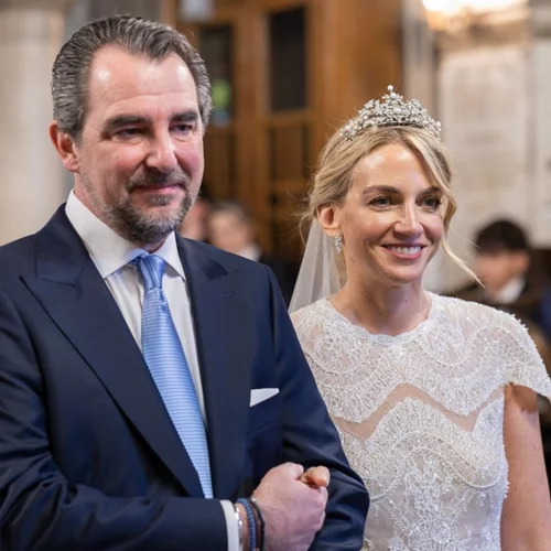 Νικόλαος Ντε Γκρες - Χρυσή Βαρδινογιάννη | Οι φωτογραφίες από την εκκλησία και η γαμήλια δεξίωση