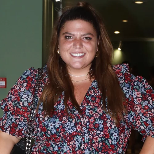 Δανάη Μπάρκα | Σού δείχνει πώς να φορέσεις τα φορέματα σου το φθινόπωρο